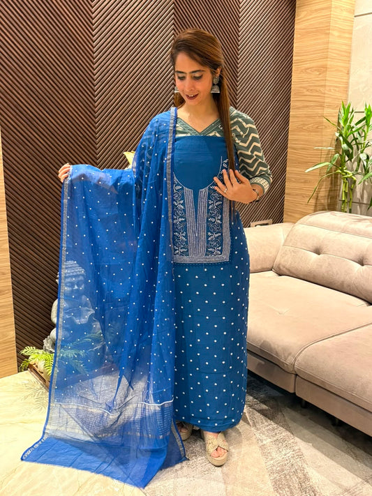 Elegant unstitched suit set