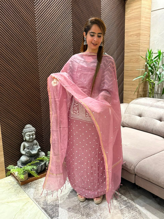 Elegant unstitched suit set