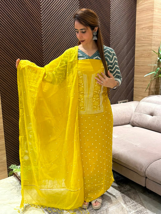 Elegant unstitched suit set