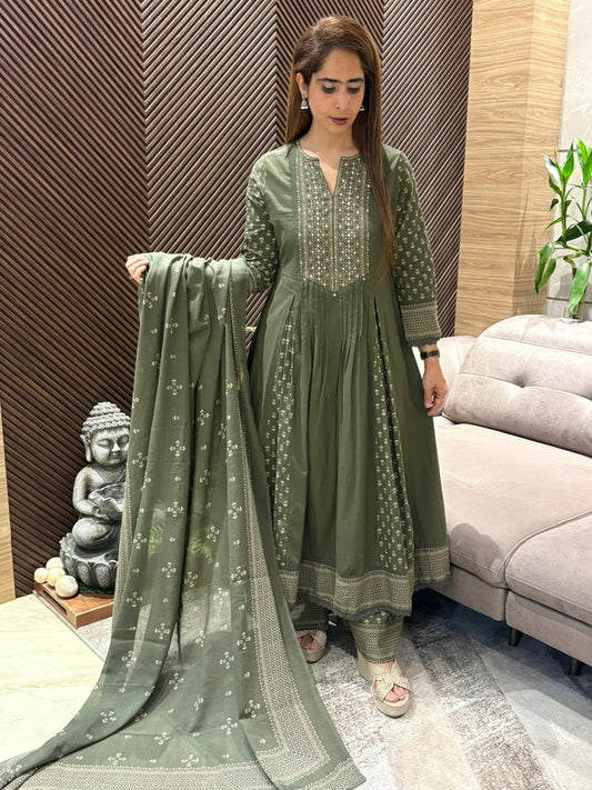 Elegant Anarkali set