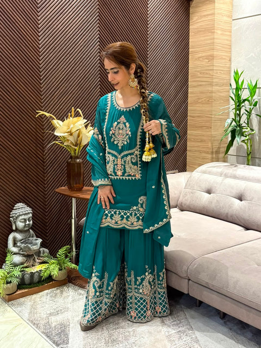 Stunning Chinon fabric kurta set
