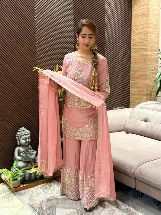 Stunning Chinon fabric kurta set