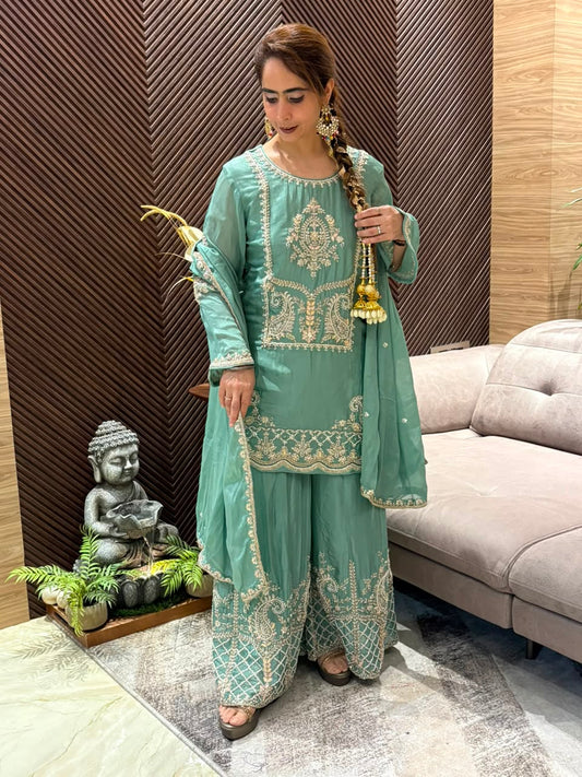 Stunning Chinon fabric kurta set