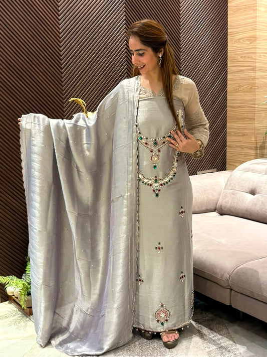 Luxurious unstitched suit