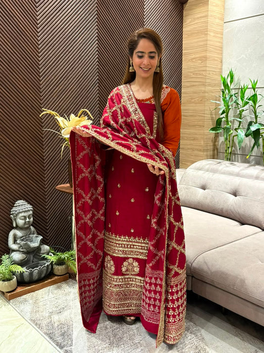 Luxurious unstitched suit
