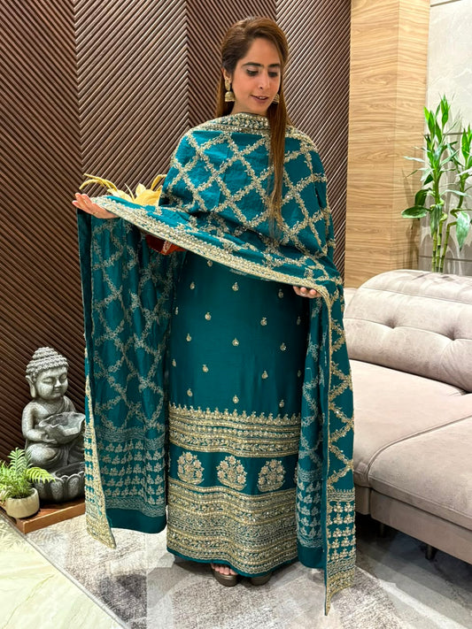 Luxurious unstitched suit