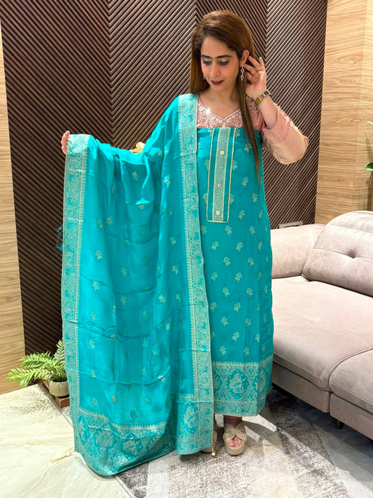 Elegant unstitched suit