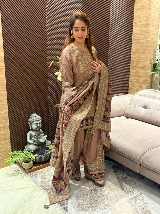 Elegant Farsi salwar kurta set
