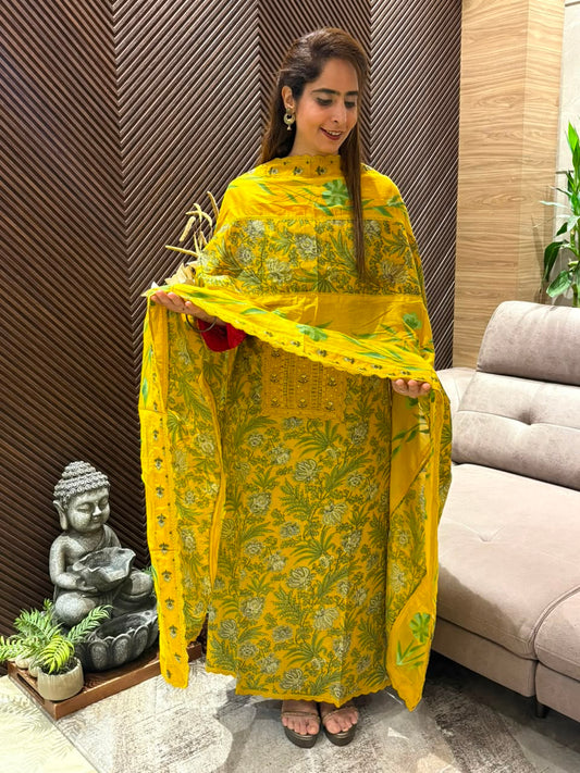 Elegant cotton unstitched suit