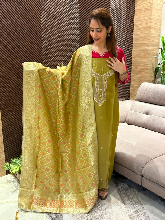 Stunning unstitched suit set