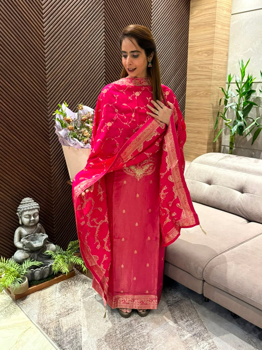 Luxurious Uppada silk stunning unstitched suit