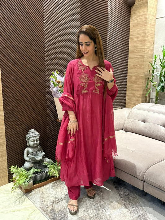 Beautiful and elegant kurta set crafted in soft