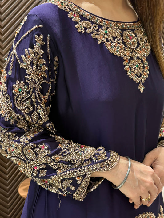 Timeless elegance with this luxurious silk fabric kurta set