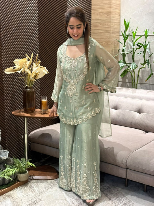 Luxurious shimmer organza ready-made outfit
