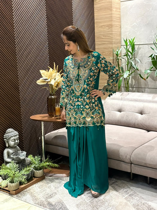 Luxurious Chinon crape stunning ensemble