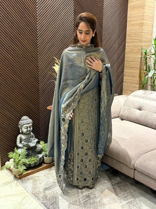 Shimmering tissue luxurious unstitched suit