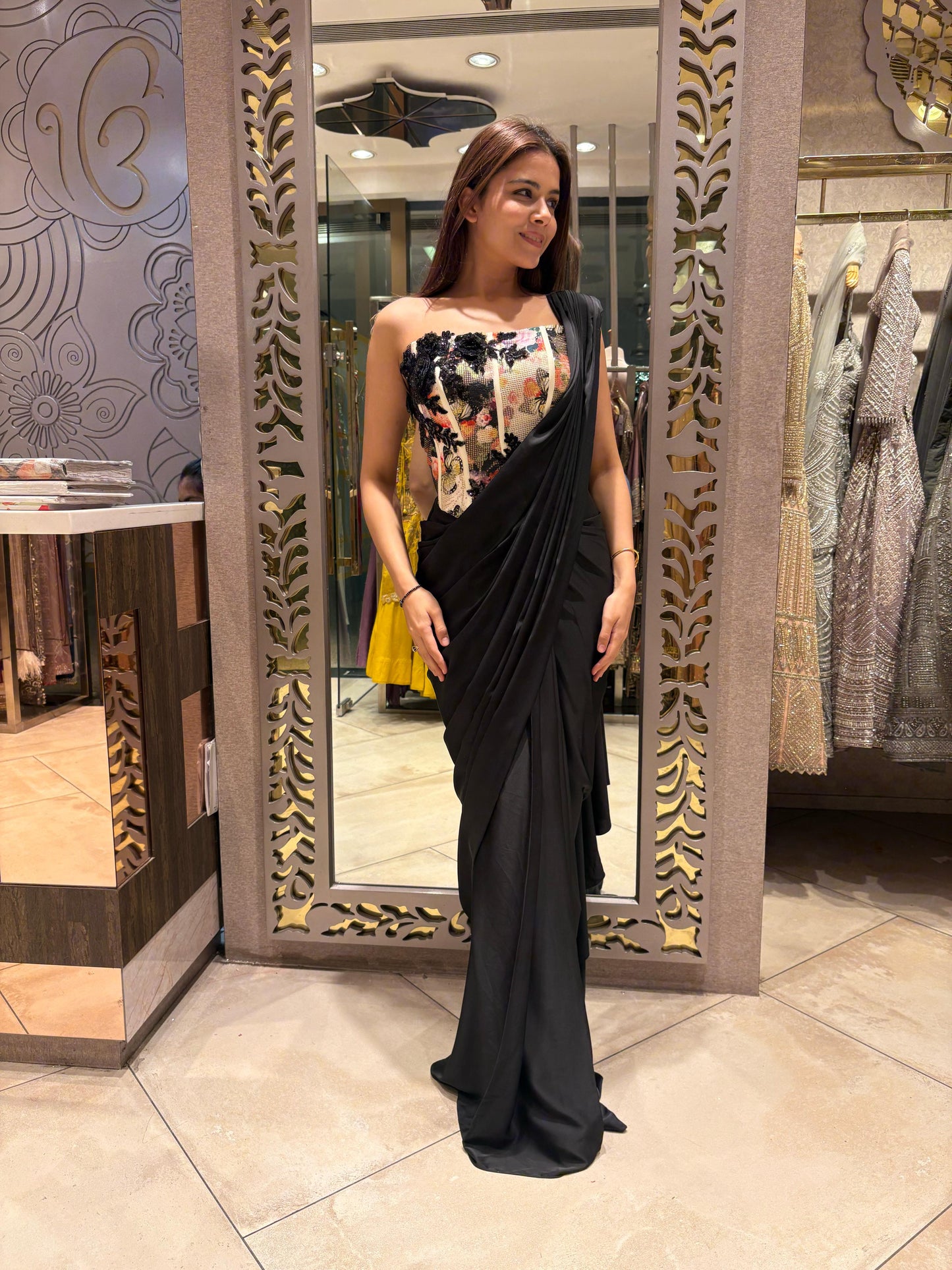 Exquisite Designer Saree with Intricate Embroidery