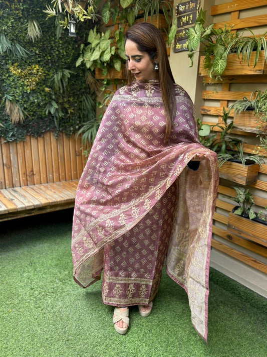 Grace meets comfort in this unstitched cotton suit