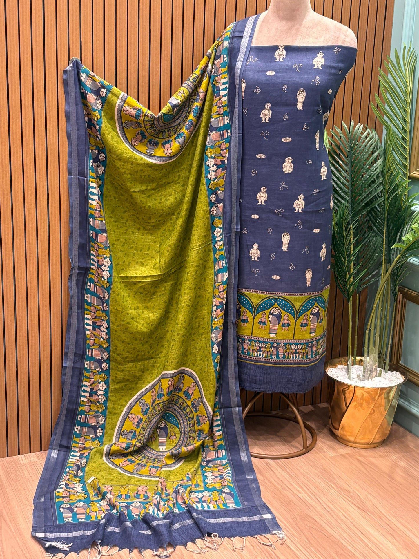 Elegant cotton fabric suit is a beautiful