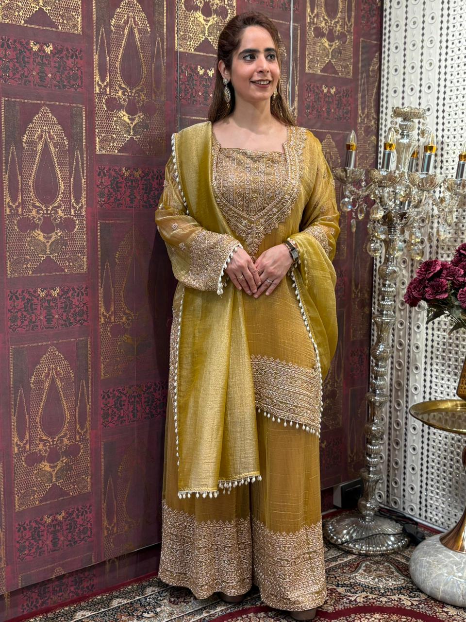 Elevate your festive wardrobe with this stunning tissue