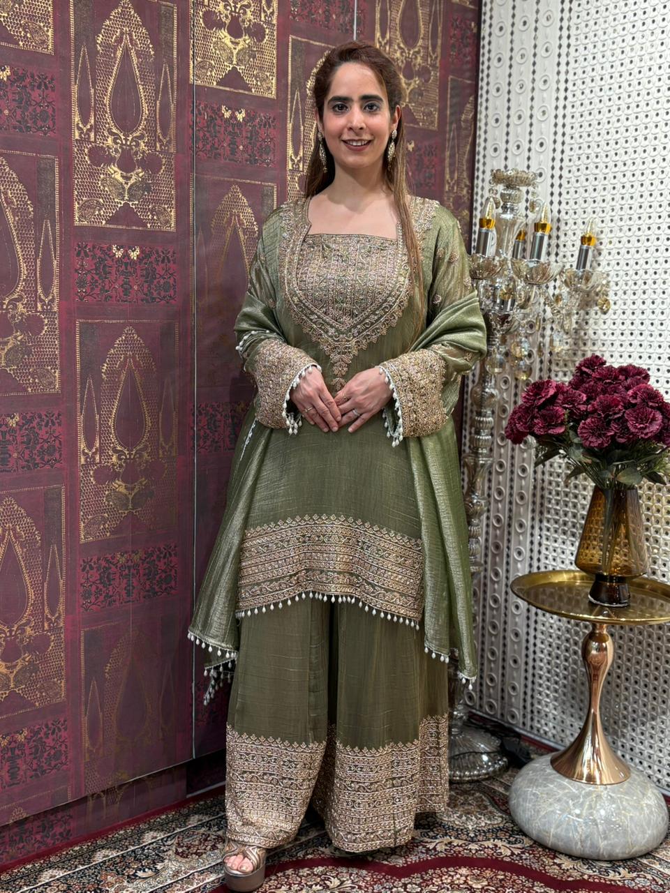 Elevate your festive wardrobe with this stunning tissue