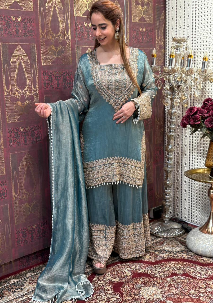 Elevate your festive wardrobe with this stunning tissue