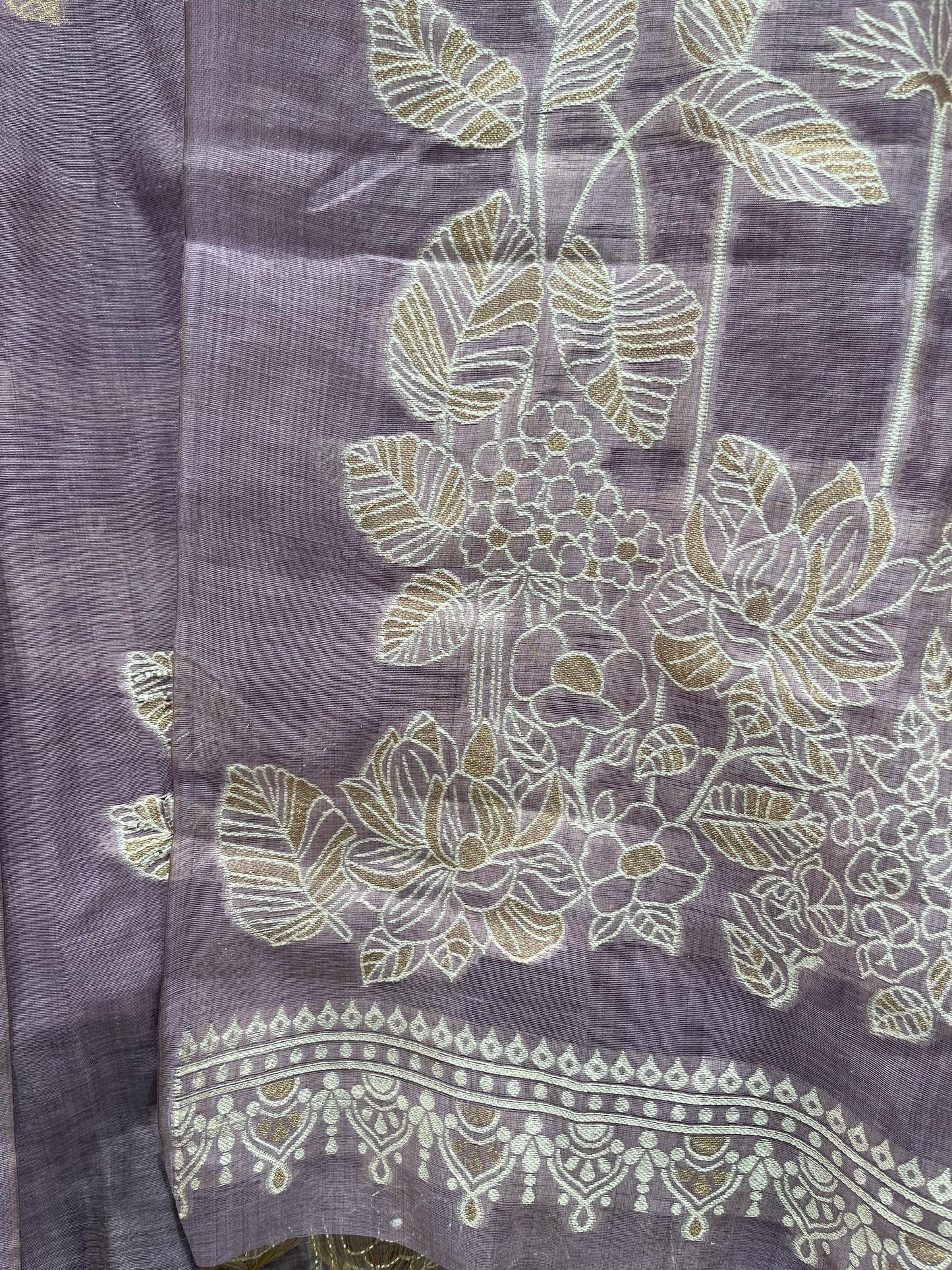Elevate your ethnic wardrobe with this elegant unstitched suit set