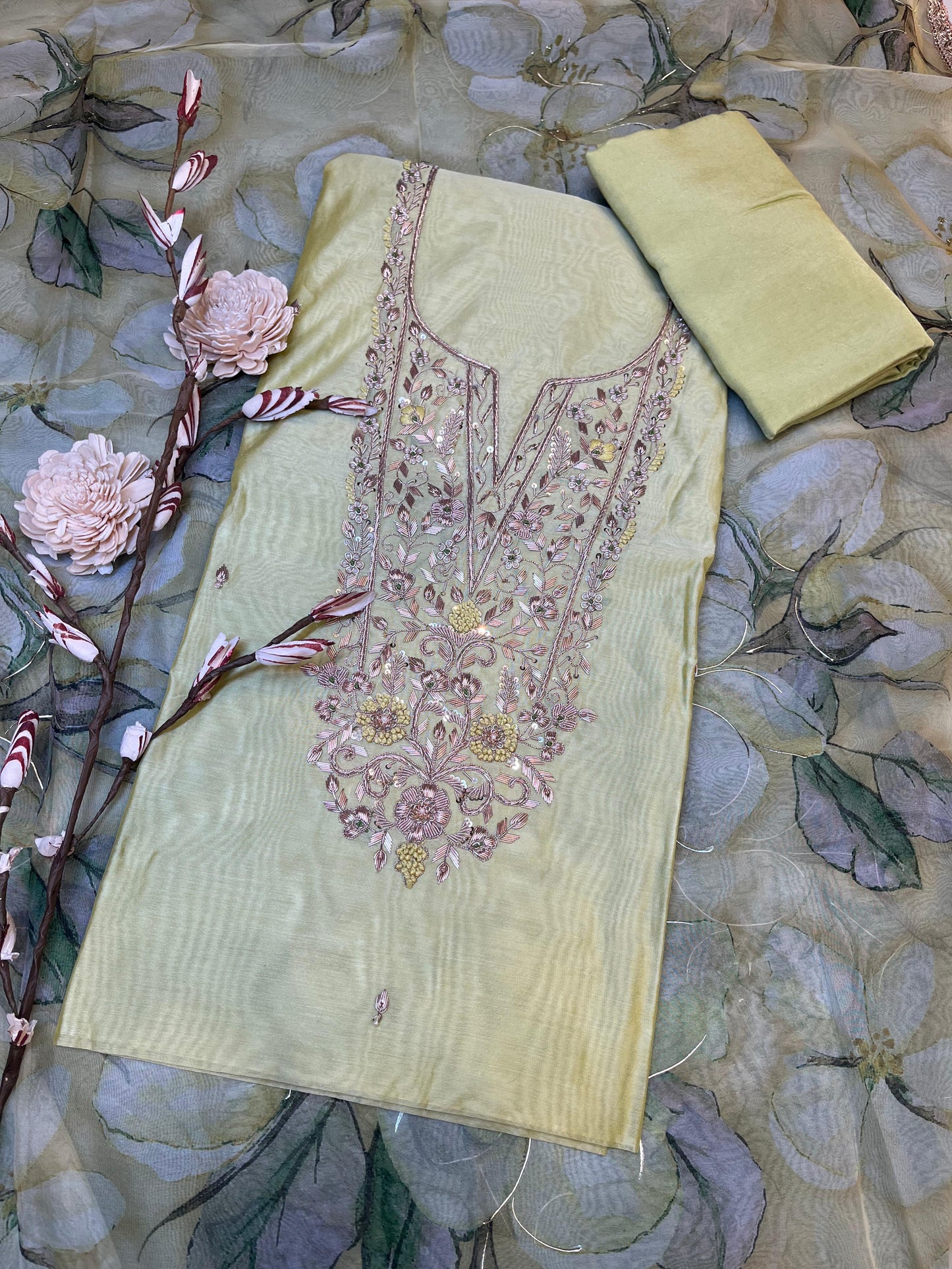 Elegant unstitched suit fabric set