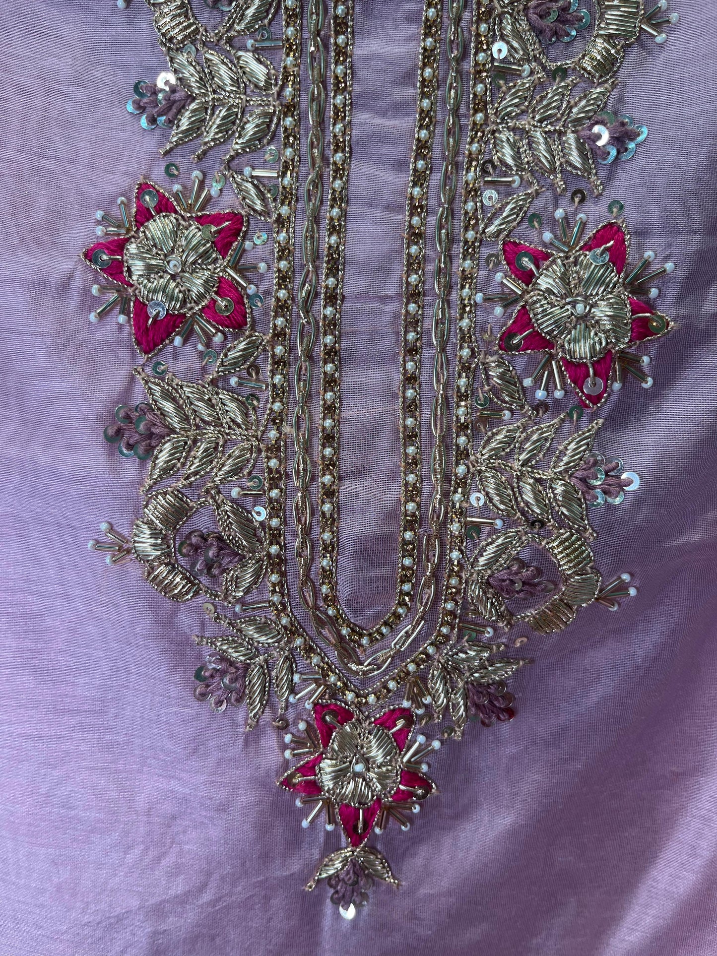 Elegance with this luxurious unstitched suit fabric set