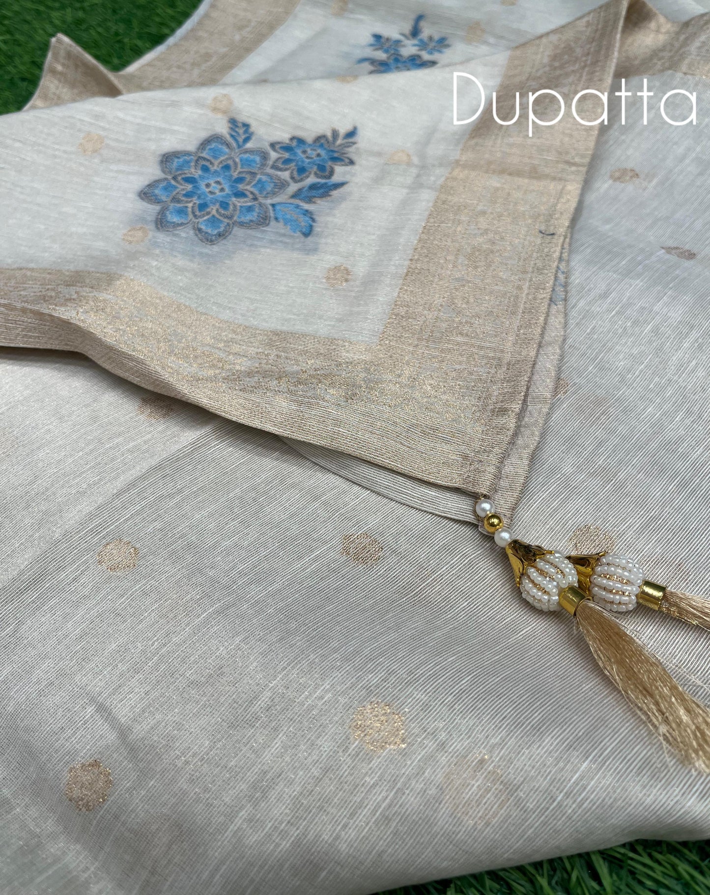 Ethnic collection with this unstitched linen shimmer suit set
