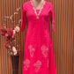 Suit set is a graceful expression of simplicity and charm