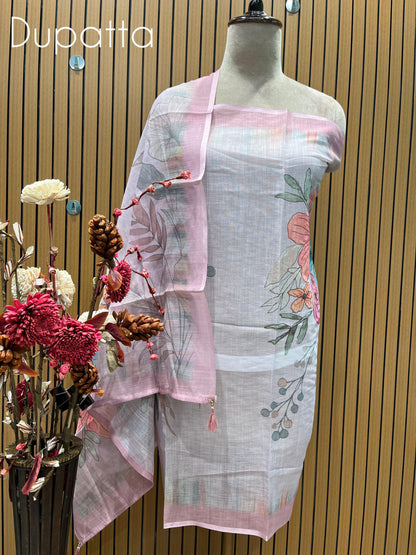 Graceful note print with subtle weaving patterns