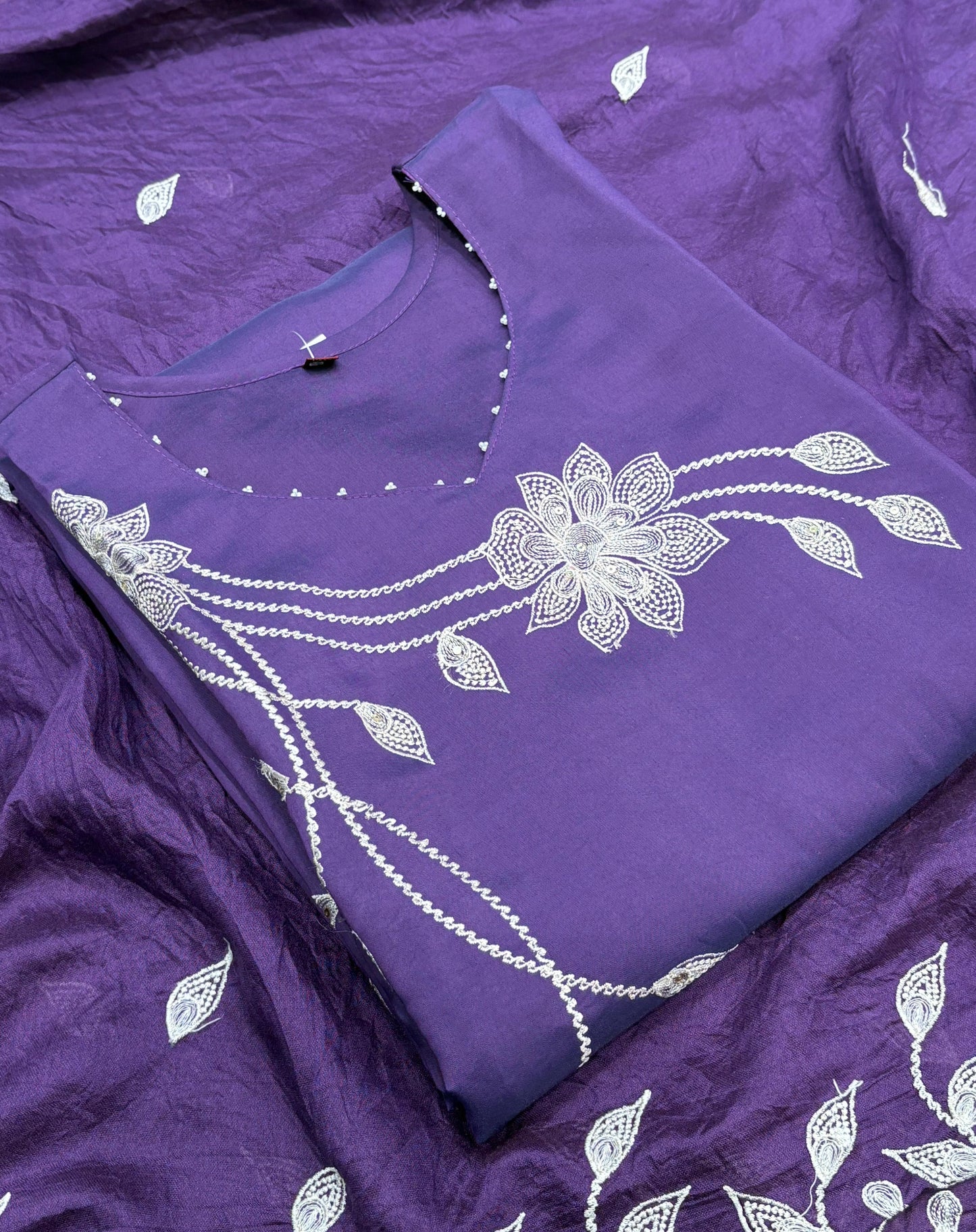 Add charm to your look with this stylish modal cotton kurti set