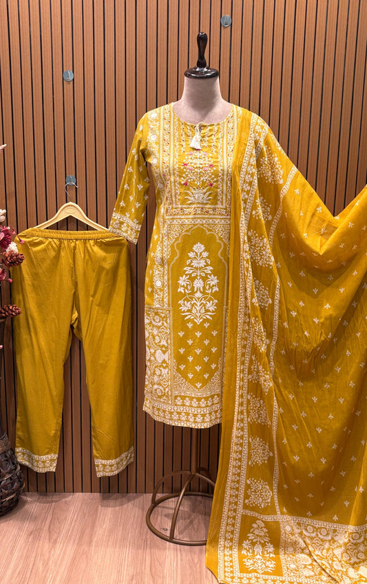 Ethnic charm to your wardrobe with these cotton suits