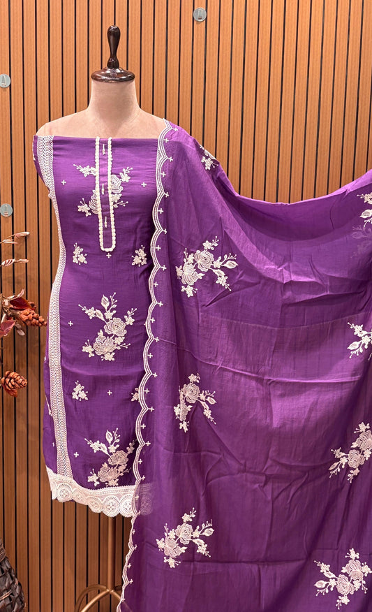 Presenting our unstitched suit set in soft mul cotton