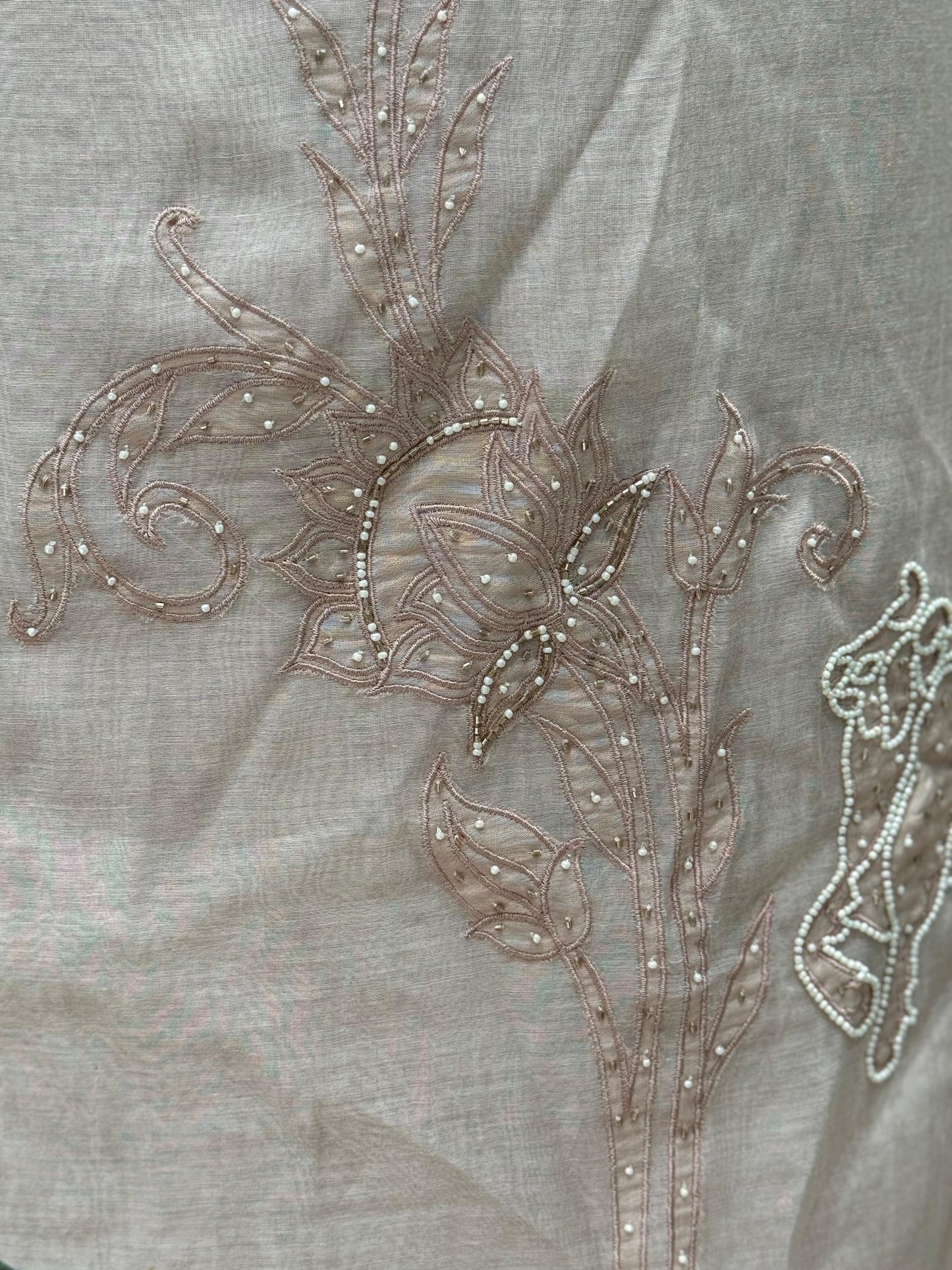 Experience timeless grace with our unstitched mul cotton suit set,