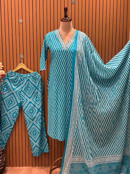 Make a statement in this vibrant turquoise kurti set