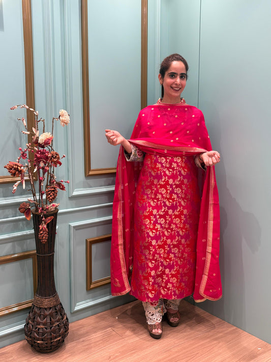 luxurious Khaddi Georgette with all-over Banarasi weaving