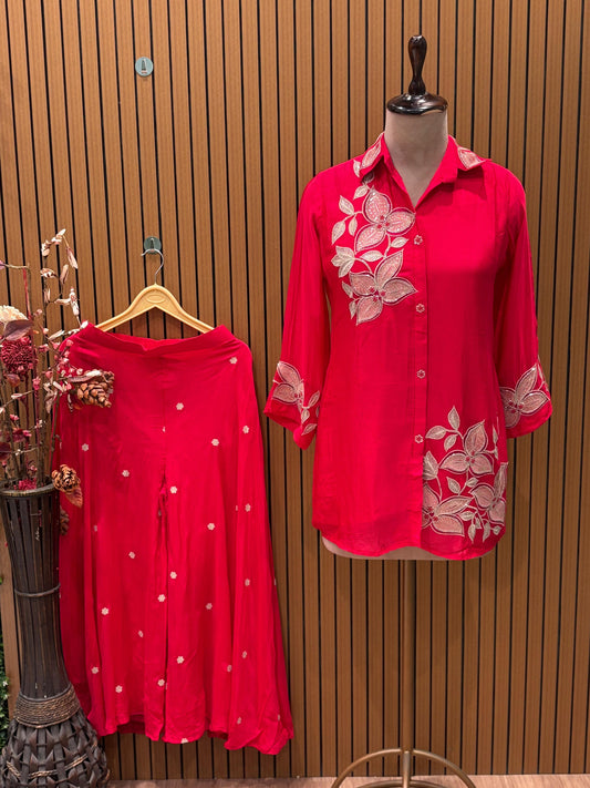 Graceful Chinon fabric kurti with collared neckline
