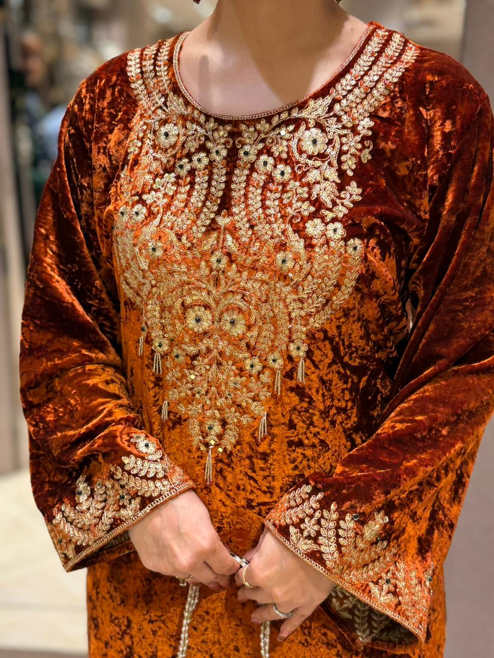 Heavy neckline & sleeves embroidery gives a rich Kashmiri royal look