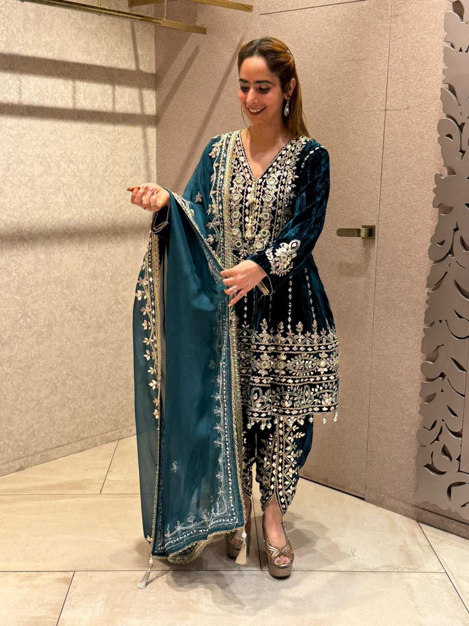 Rich velvet for a royal and luxurious look