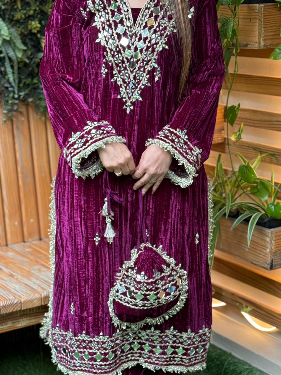 Elegant velvet kurta set is a perfect blend of traditional craftsmanship