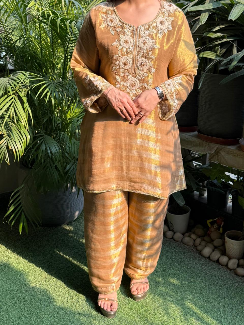 Elegant cord set crafted in luxurious tissue silk fabric