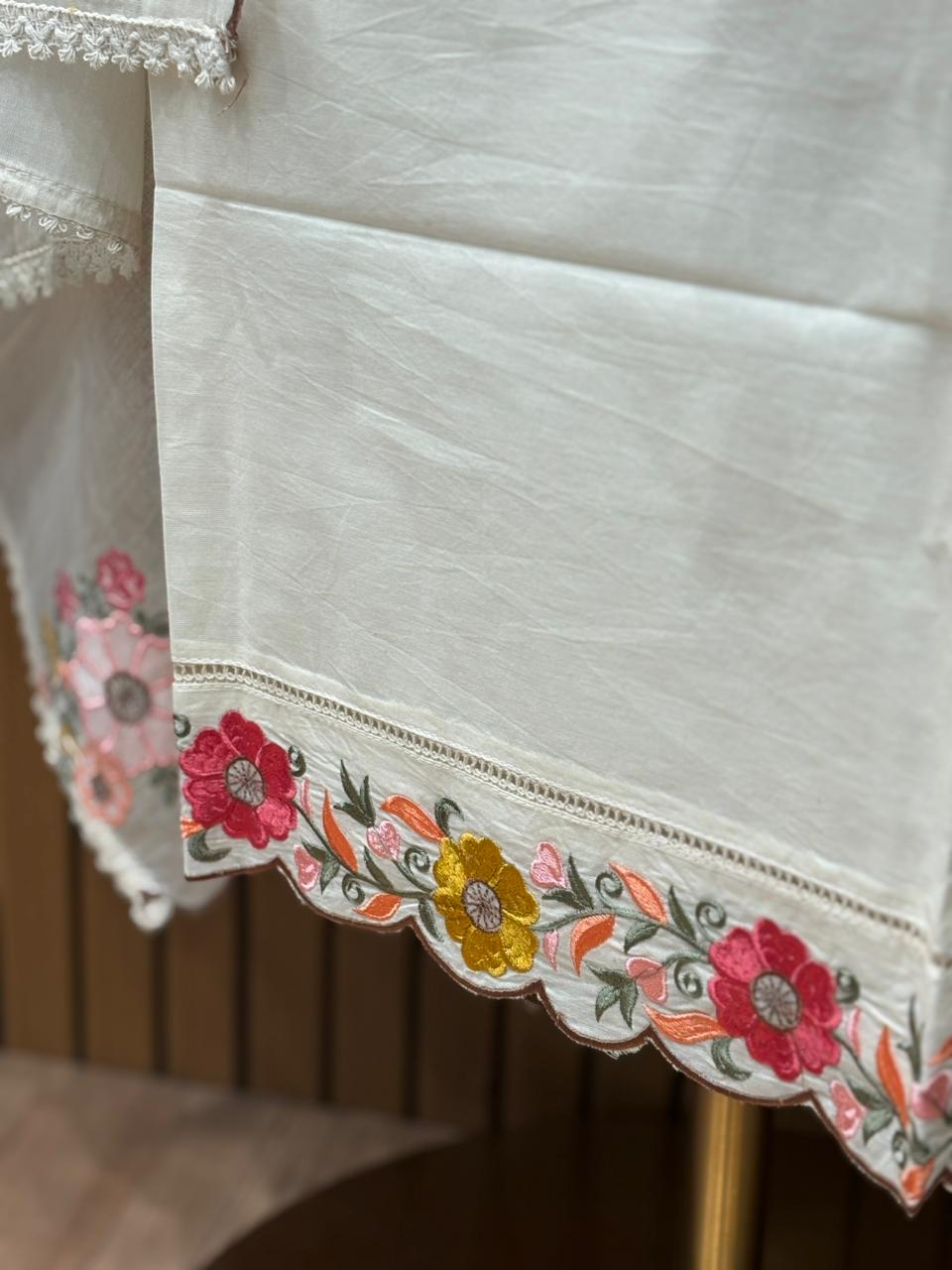 Elegant unstitched suit set is crafted in soft cotton fabric