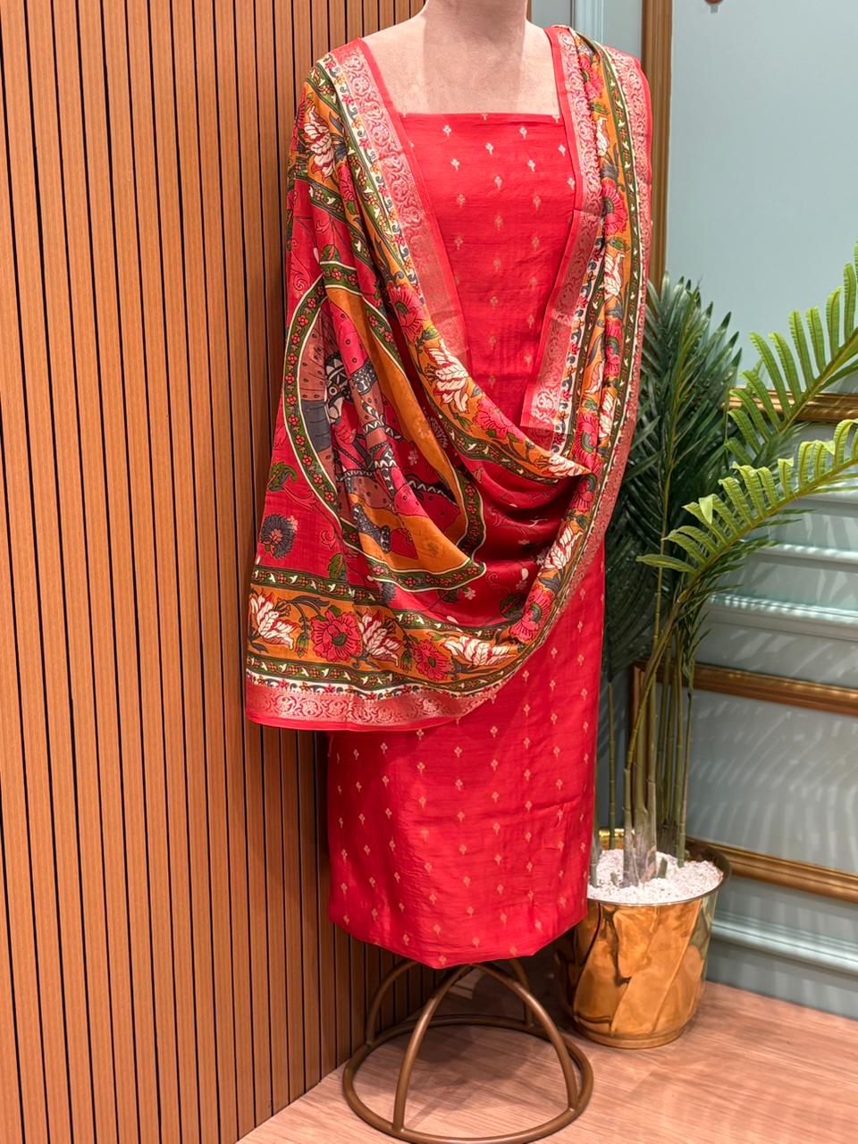 Elegant unstitched fabric suit is crafted with a premium Maheshwari fabric