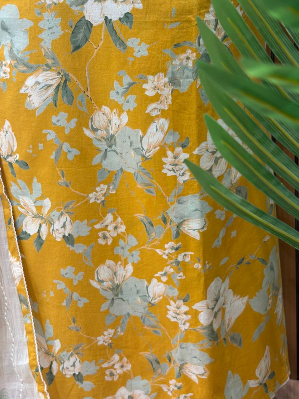 Graceful unstitched cotton suit fabric blends comfort