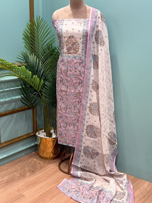 Graceful unstitched suit set is crafted in soft cotton fabric