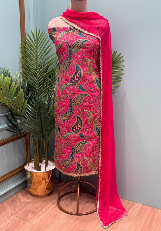 Elegant unstitched suit is designed to make a graceful statement