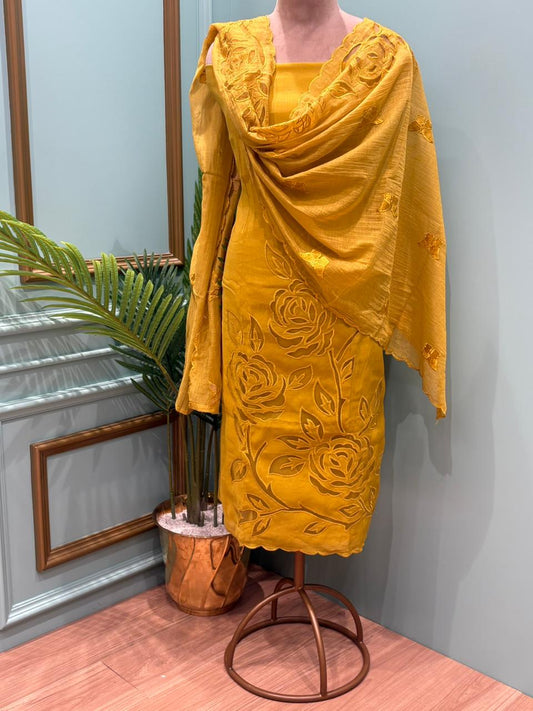 Elegant unstitched suit is crafted in premium muslin cotton