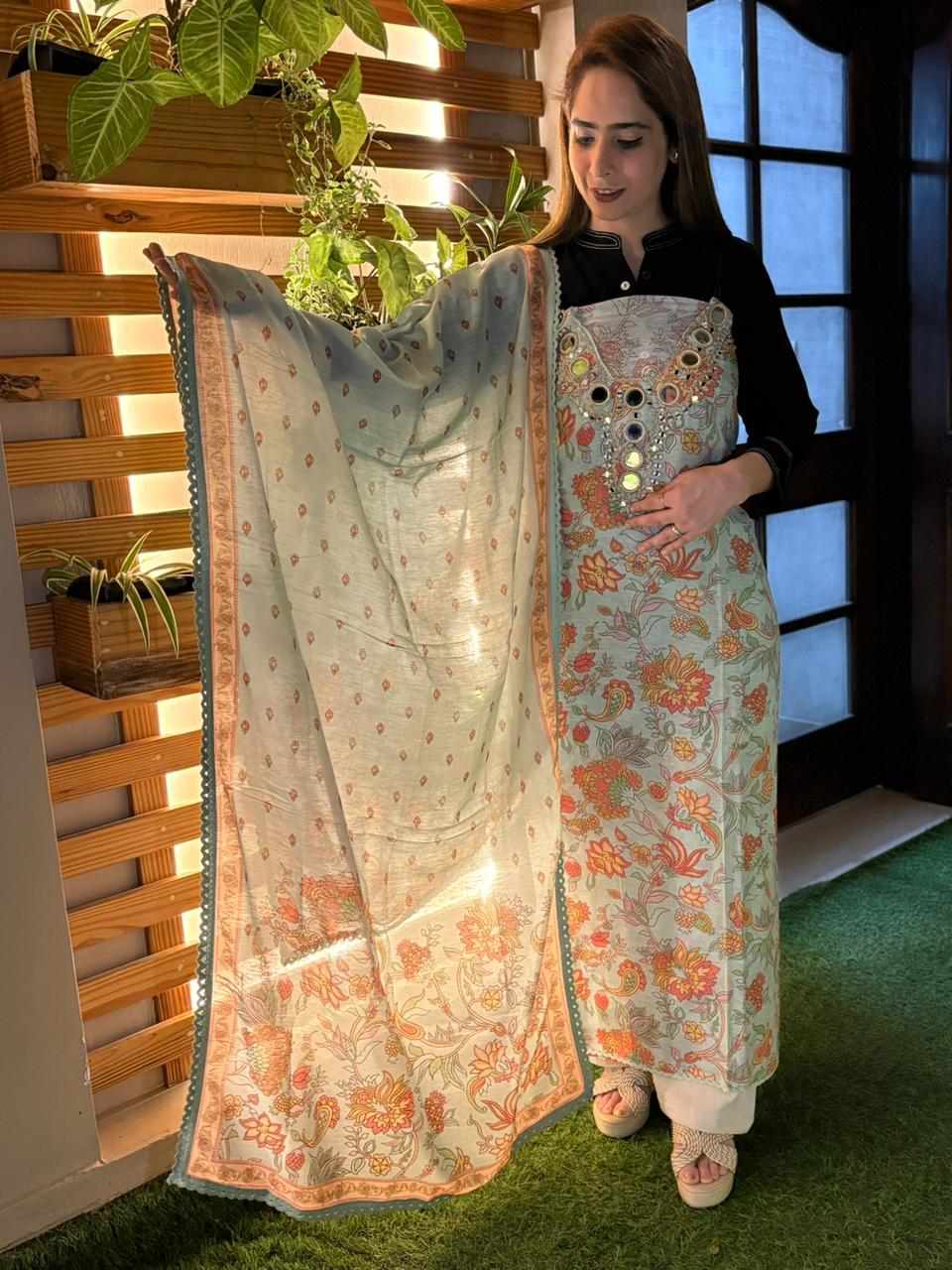 Elevate your everyday elegance with this beautifully designed